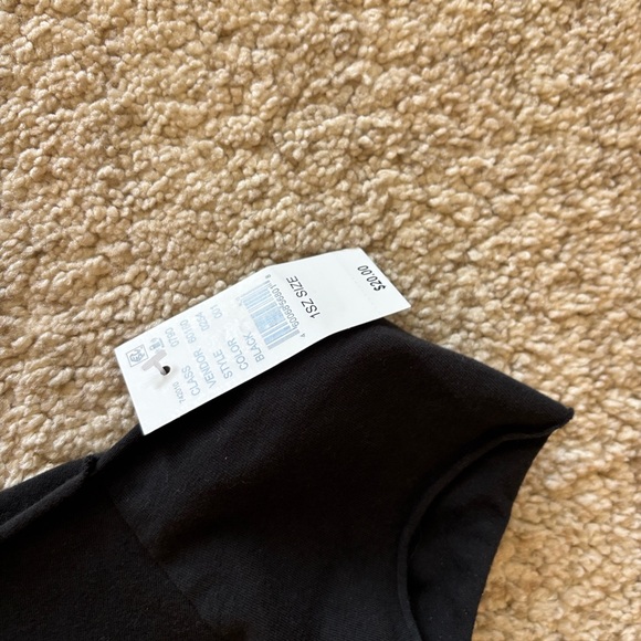 NWT Robyn 44 Short Sleeve Off-The-Shoulder Top - Picture 2 of 6